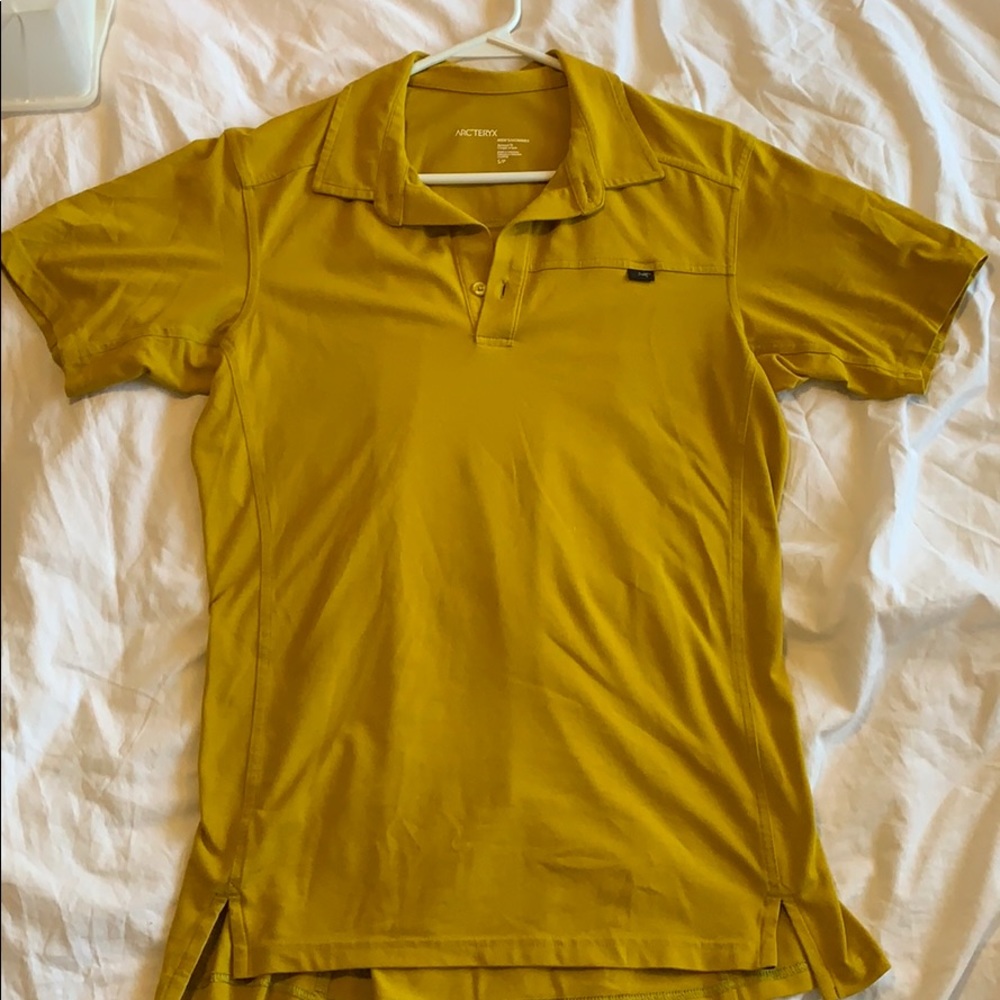 Arcteryx captive polo gold yellow men’s size small